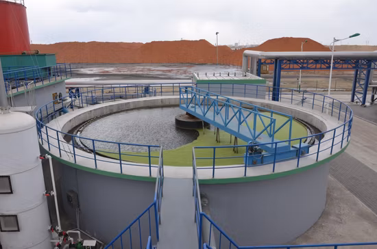 중국 폐수 주변 구동 센터 드라이브 농축기 회전 슬러지 스크레이퍼 장비